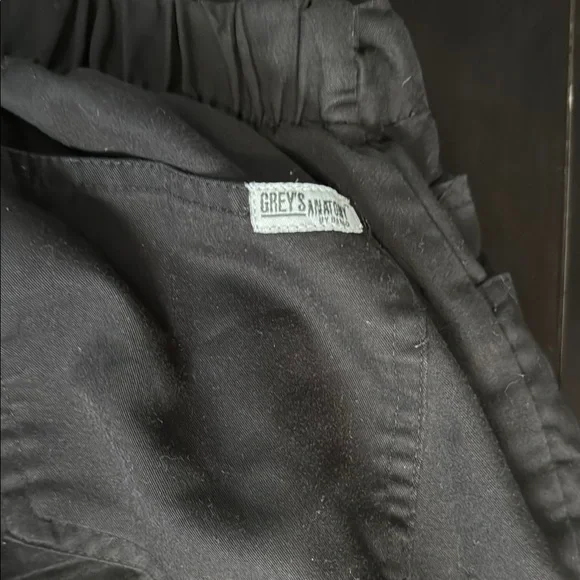 Grey's Anatomy XS Black scrub pants Set of 2! - Picture 10 of 11